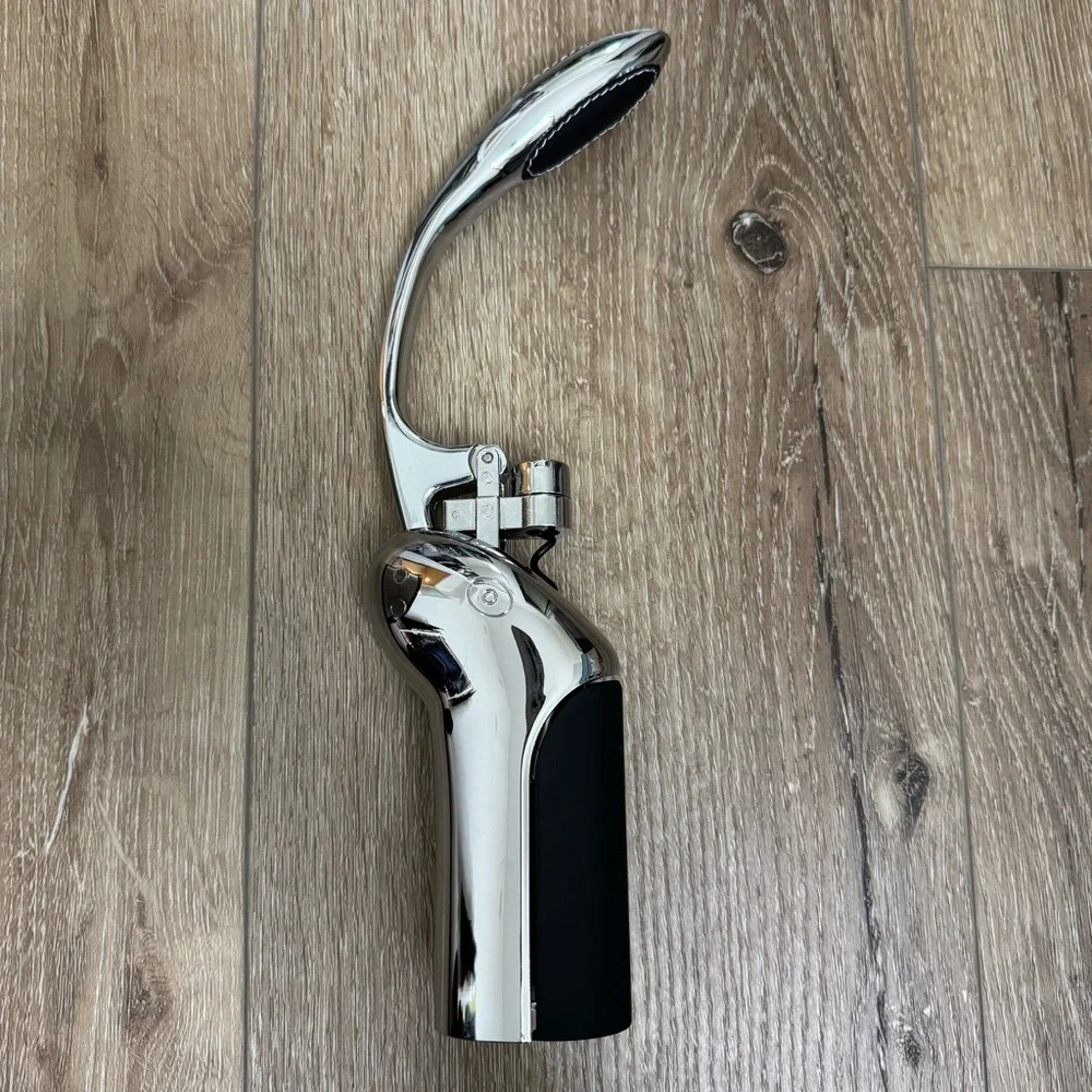 NWT Vanderpump Rules Vertical Rabbit Wine Opener Silver & Black
